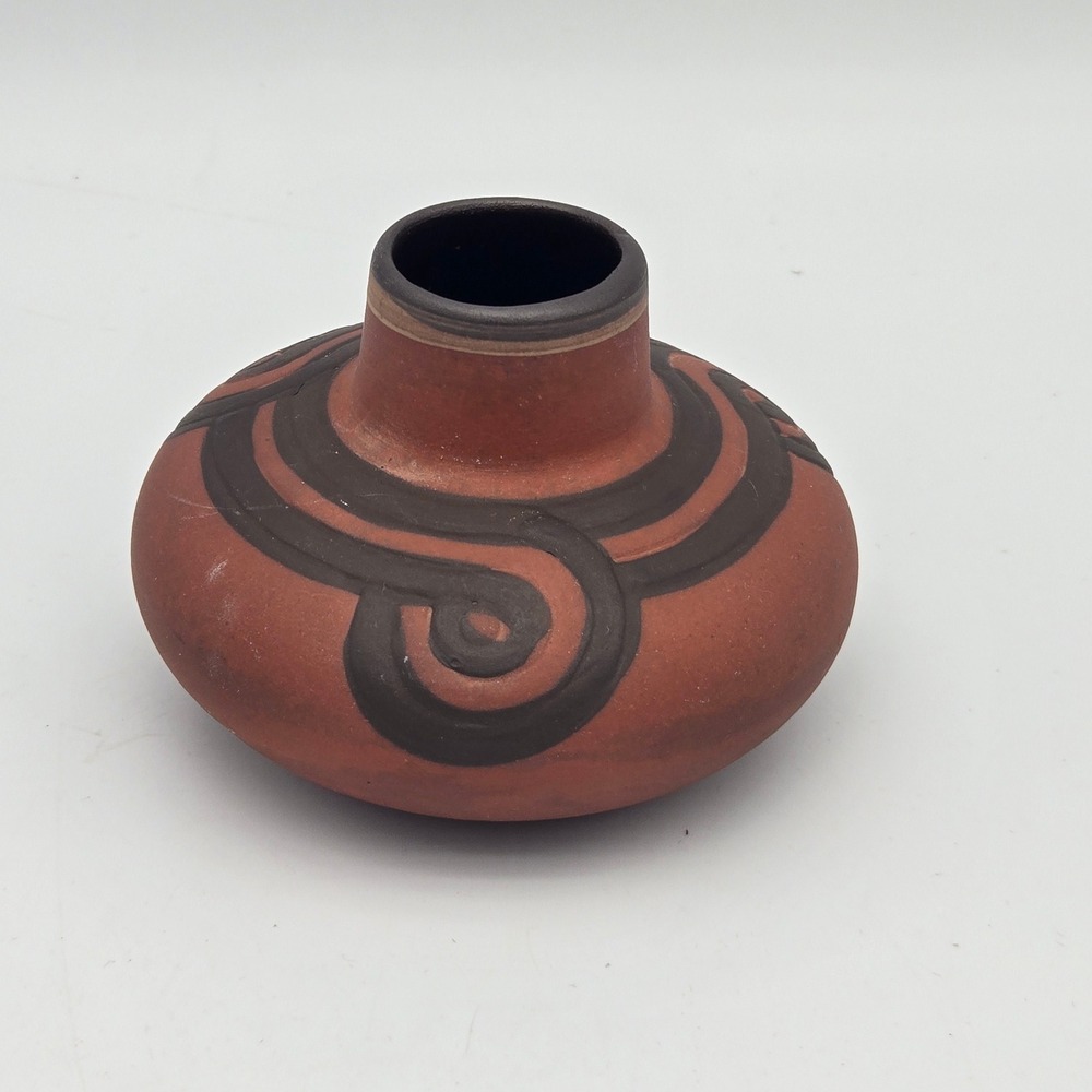 Vintage Clifton Pottery Indian Ware Vase Brown Black Burnished Finish Shape 213
